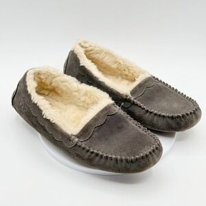 Ugg Womens Shearling Slippers Size 8‎ Gray